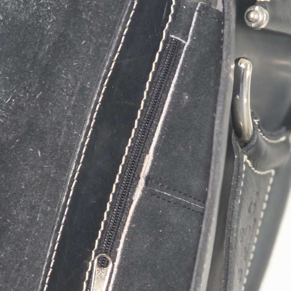 Gucci Black Leather Clutch with Silver Horsebit Detail - Picture 10 of 10